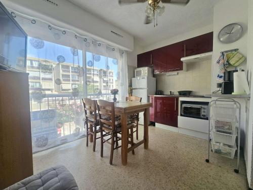 Appartement T1 climatisÃ© avec parking - 2 pers. - FR-1-553-343
