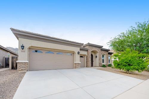 Oasis at South Mountain in South Mountain Village