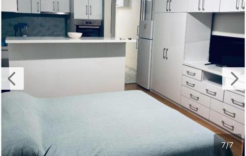 Cozy Studio Apartment in center of the city in 巴爾