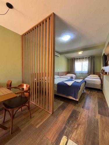 Delphin Apartamentos in Centro Commercial