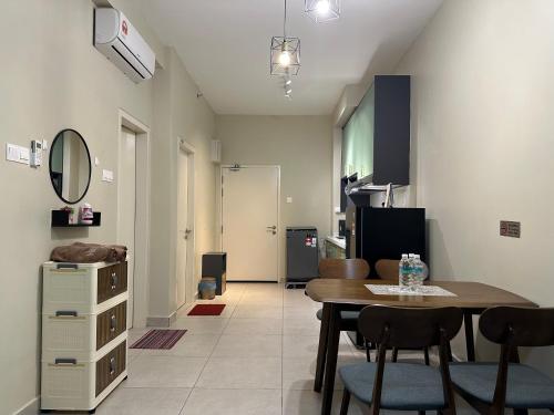 J&J Cozy Vacation home@Kajang-Bangi