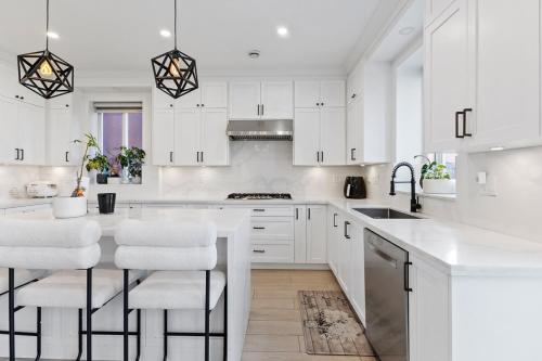 Comfy & Spacious 5BR Home in Vancouver for Groups