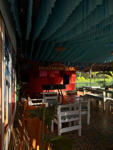 Home Of Gaia in Morjim