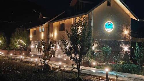 Skyview Cottages Manali in Bashkola