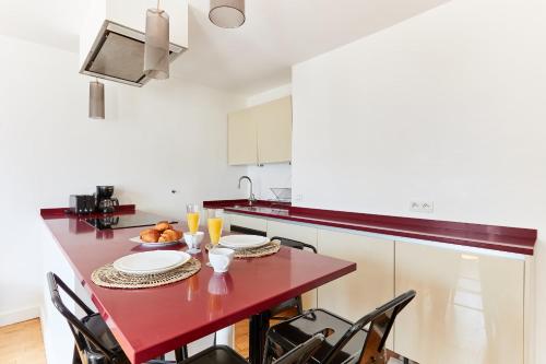 BnBNova - 1BR with Balcony - Latin Quarter & Blvd St Germain - image 4