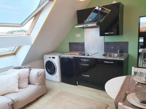 virtuve, Studio sur le port avec vue exceptionnelle in Pont-Croix