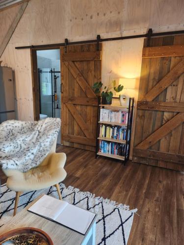 Warkworth Barn Retreat in Kaipara Flats