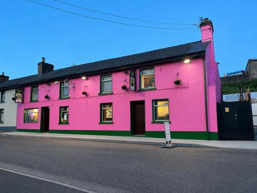 Danny's Bar & accommodation Broadford county Clare V94 E262 in Broadford