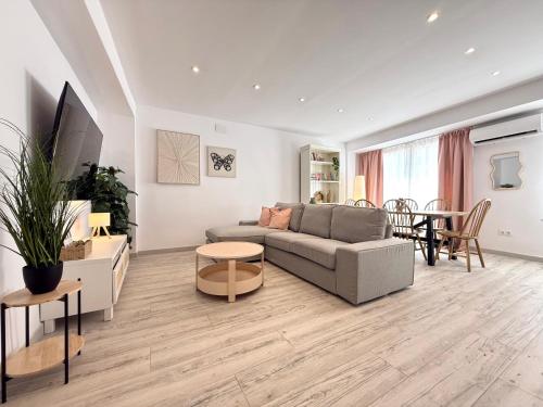 RYC Central Beach Apartment