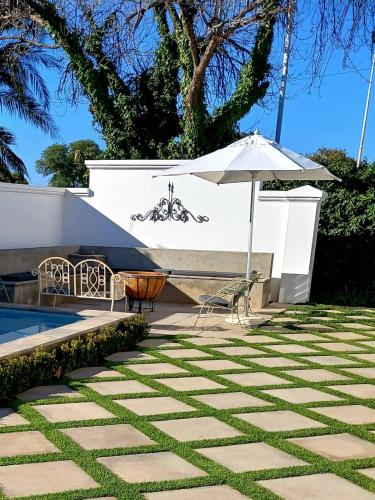 Baseinas, Karoo Country Guesthouse in De Aar
