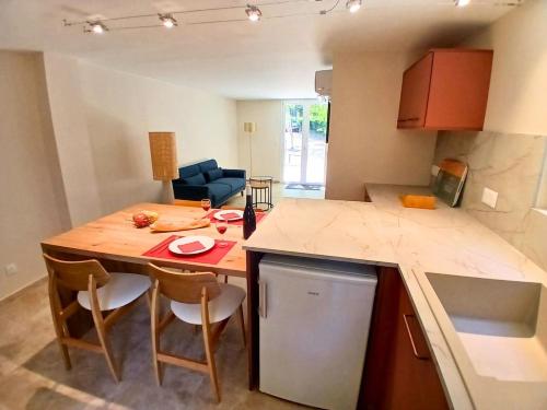 Maisonette - Swimming Pool - Barbecue - Wi-Fi - Air Conditioning - Parking in Menglon