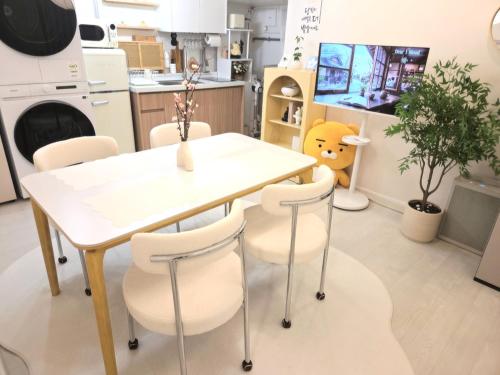 "여기 잘 왔다" 후기극찬 감성숙소 관광지인근 6인독채 침실3 화장실2 호텔침구 in Bongsan-dong