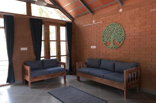 Peaceful Farm Retreat with Private Farm Stay! - image 4