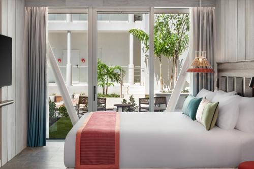 Hotel Indigo Turks & Caicos Grace Bay by IHG in โพรวิเดนเชียลส์