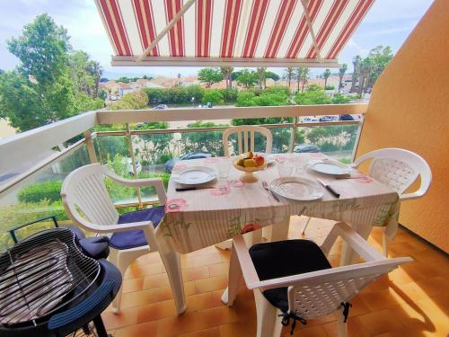 Deux-pièces 2* avec balcon et parking - Port Canet - FR-1-696-107
