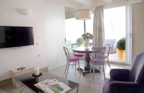Penthouse Apartment image 8