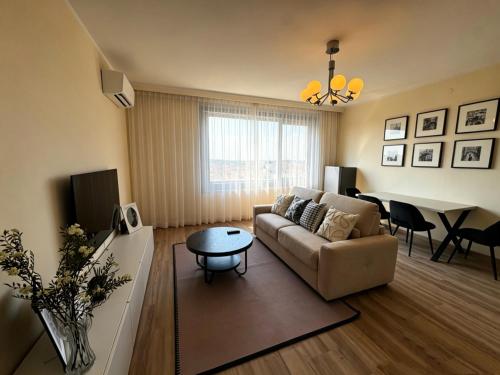 Venice Skyline Apartment