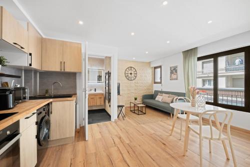 Beautifully Renovated with Charm - In the Port /AC