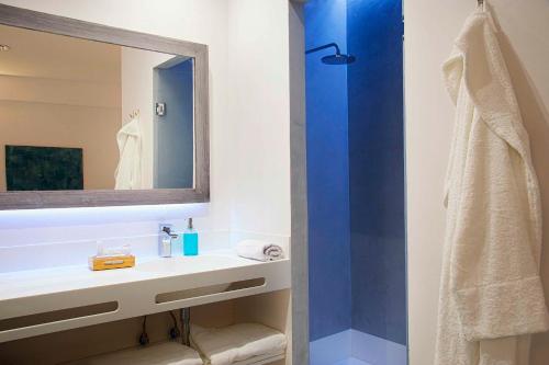 One-Bedroom Apartment room in Overland Suites Catedral