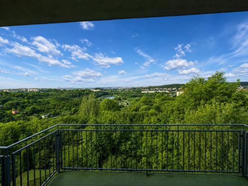 Cozy Studio Apartment with a Beautiful View - Close to Center in Orunia Gorna