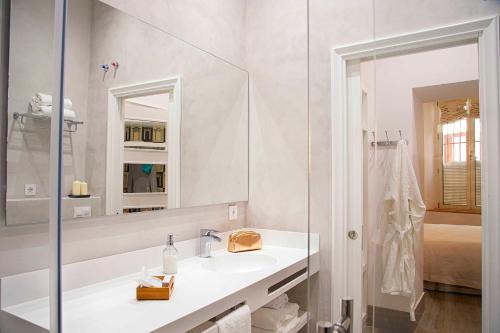 Two-Bedroom Apartment image 8