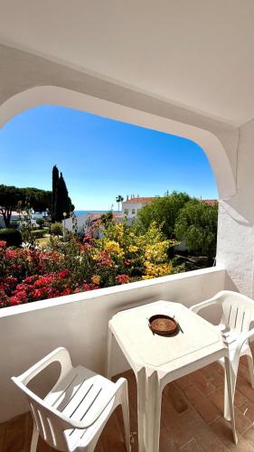 2 bedrooms, 4 beds