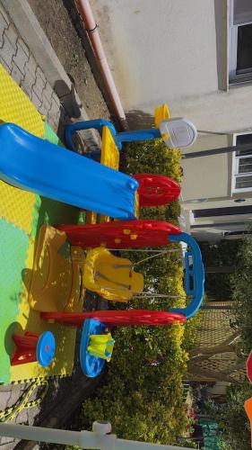 Sabri's Home Garden and Playground - image 2