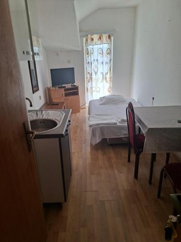 Apartmani Lazić No 9 (Apartmani Lazic No 9) in גרסניקה