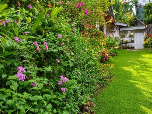 The Dusk & Dew Villa Kandy - image 2