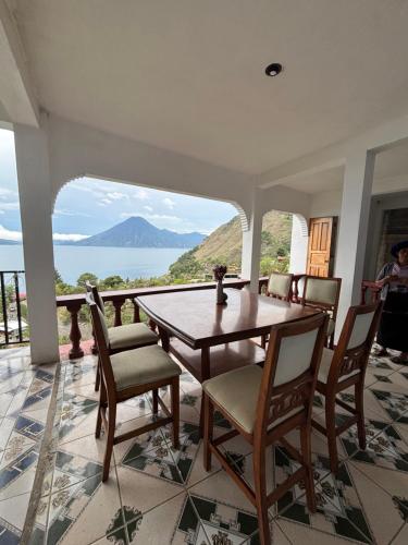 Casa Miralagos in Santa Cruz la Laguna