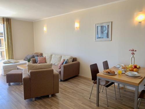Apartment C324 Obzor Beach Resort On the Beach in ออบซอร์