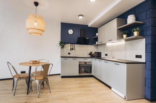 New Apartment in the City Center with Parking in Sumy