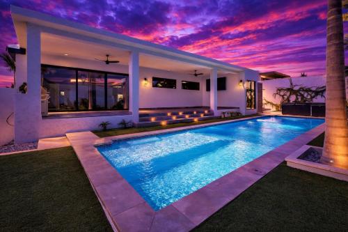 Cabo Ocean View Villa 4BR, 50ft Pool, Hot Tub