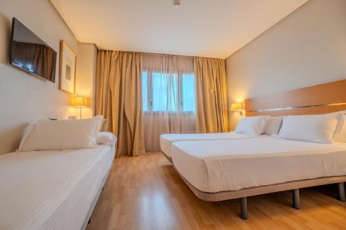 Hotel Reston Valdemoro Room Type - Double or Twin Room with Extra Bed