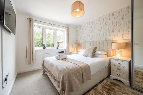 Stylish 4 Bedroom Home Perfect for Families in Caversfield
