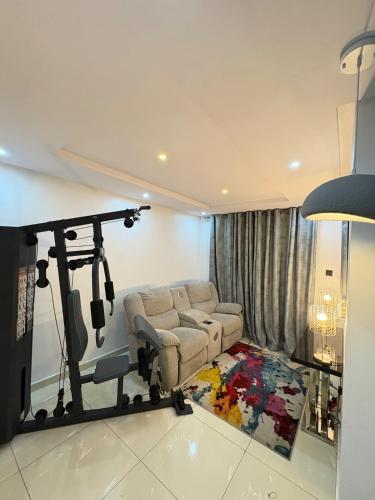 Adenike Homes - image 5
