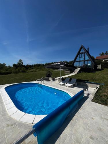 BlackPoolHouse, Belgrado