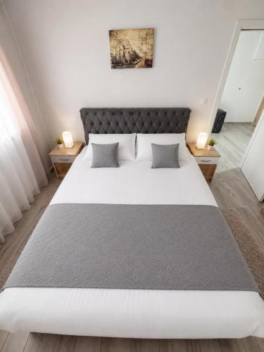 1 double bed, 1 sofa bed