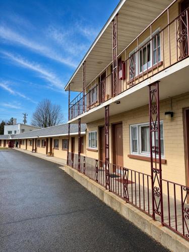 Deepwell Motel - State of New York