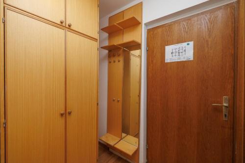 Apartments with parking space nska Krk - 27654 - image 4