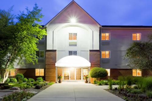 Exterior view, Blue Way Inn & Suites Extended Stay Bloomington Airport - Minneapolis in Richfield (MN)