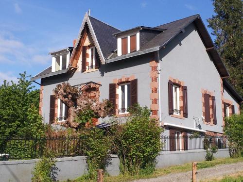 Viesnīcas āriene, Les Buissonnets in Moulins-Engilbert