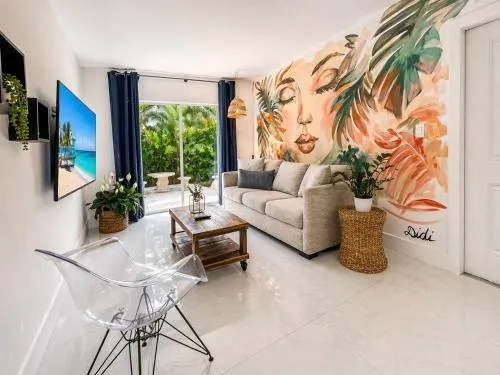 Wynwood Charm, at the Heart of the Art! photo 2