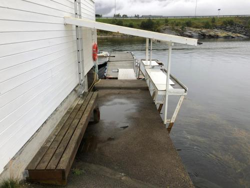 Skjevlingsnes sjøhus in Torvikbukt