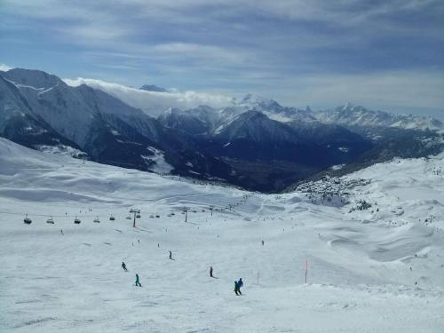 สภาพแวดล้อมโดยรอบ, Apartment in Fieschertal with Swiss Alps Views in ฟีเชอร์ทัล