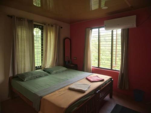 100m² 2 guļamistaba, 2 privāta vannas istaba Dzīvoklis Nedumangad
 (PONMUDI DALE HOMESTAY ) in Ponmudi