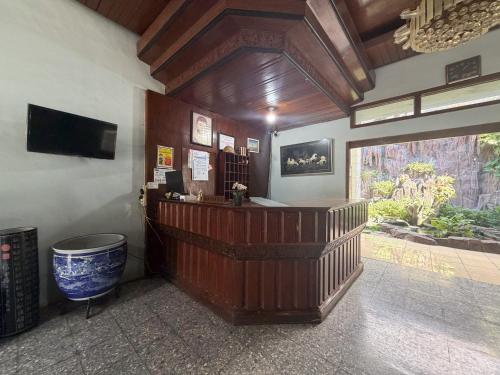 Lobby, RedDoorz @ Hotel Charvita Kupang in Kupang