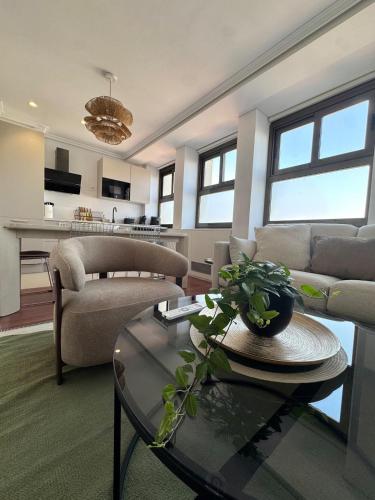 Exclusive 7th floor apartment in Plaza de España
