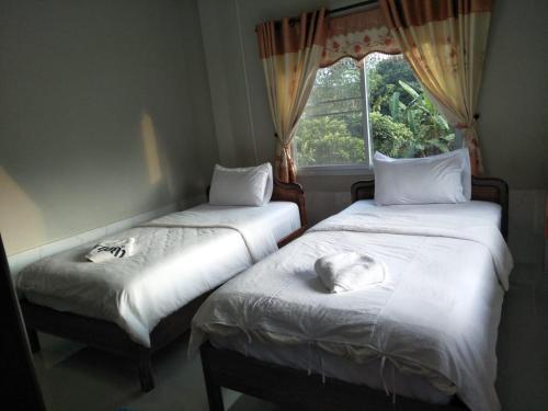 Beyond Pub guest House and Hotel in Thateng