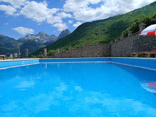 Skats, Kulla e Andrrave in Bogë
